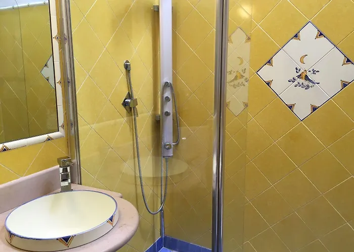 Cantaluna Полиньяно-а-Маре